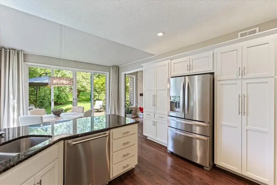 5124 W 159th Terrace, Overland Park, KS 66085 - #3