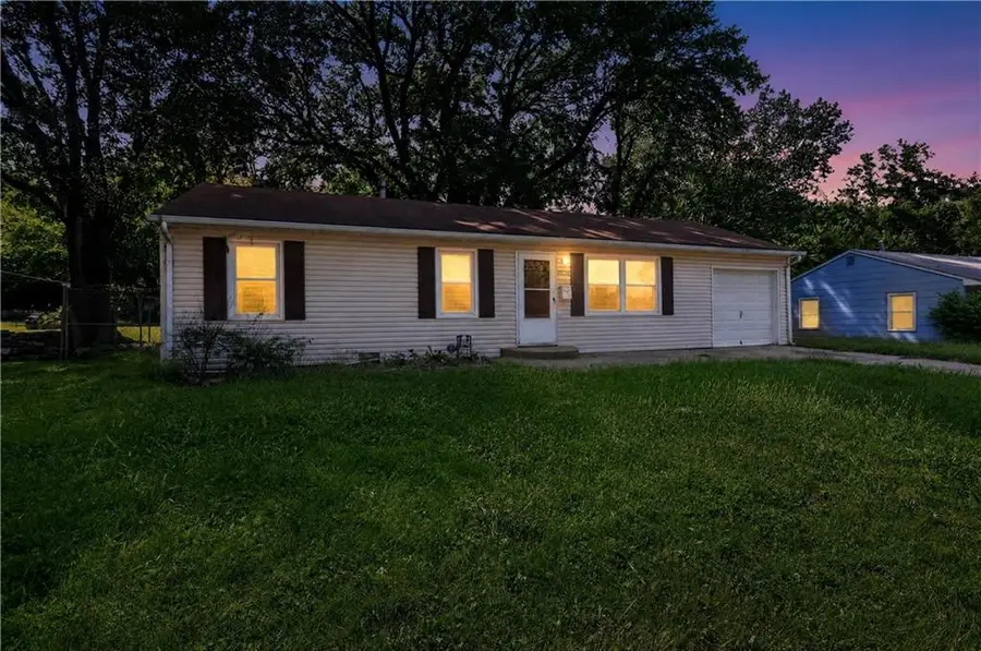 10324 Oakland Avenue, Kansas City, MO 64134 - #3