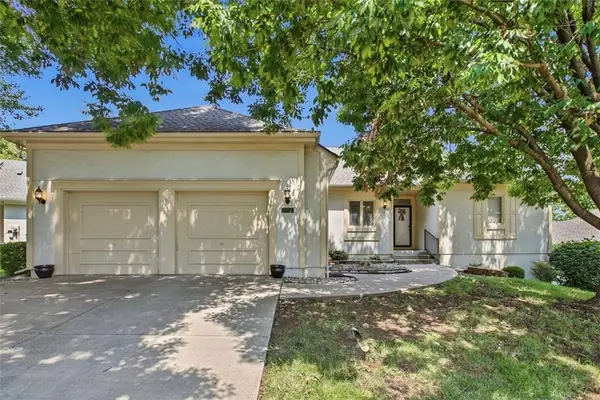 7924 W 118th Terrace, Overland Park, KS 66210
