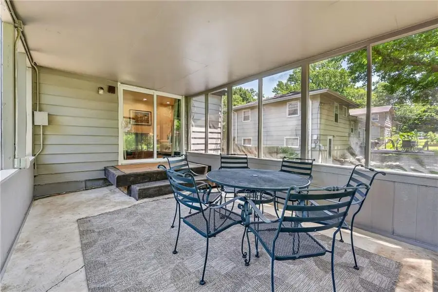 10909 W 72nd Terrace, Shawnee, KS 66203 - #2