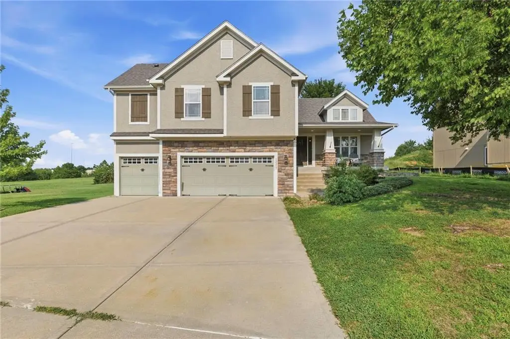 13317 Davis Avenue, Bonner Springs, KS 66012 - #1