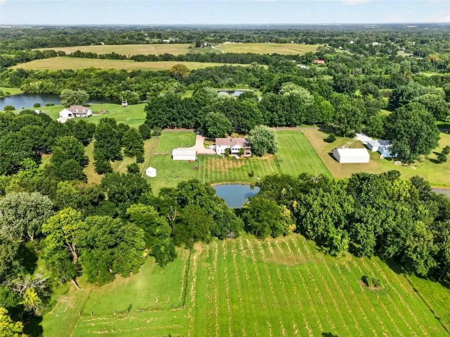 3216 S Bellechase Drive, Grain Valley, MO 64029 - #3