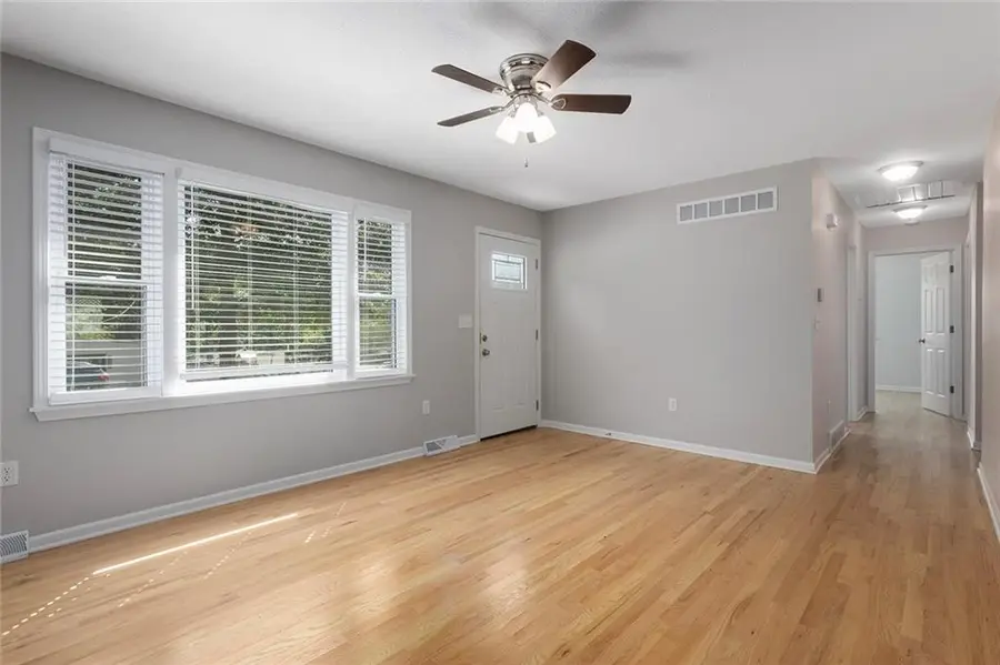 4634 N Denver Avenue, Kansas City, MO 64117 - #3