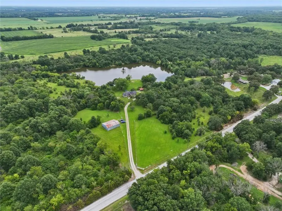19715 S Hoover Road, Pleasant Hill, MO 64080 - #2