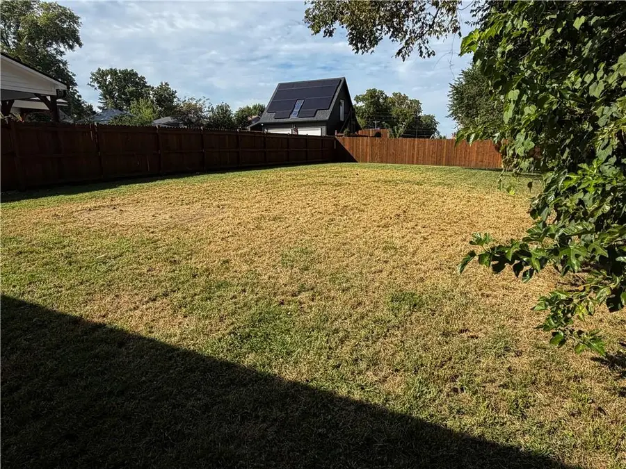 2608 W 44th Avenue, Kansas City, KS 66103 - #2