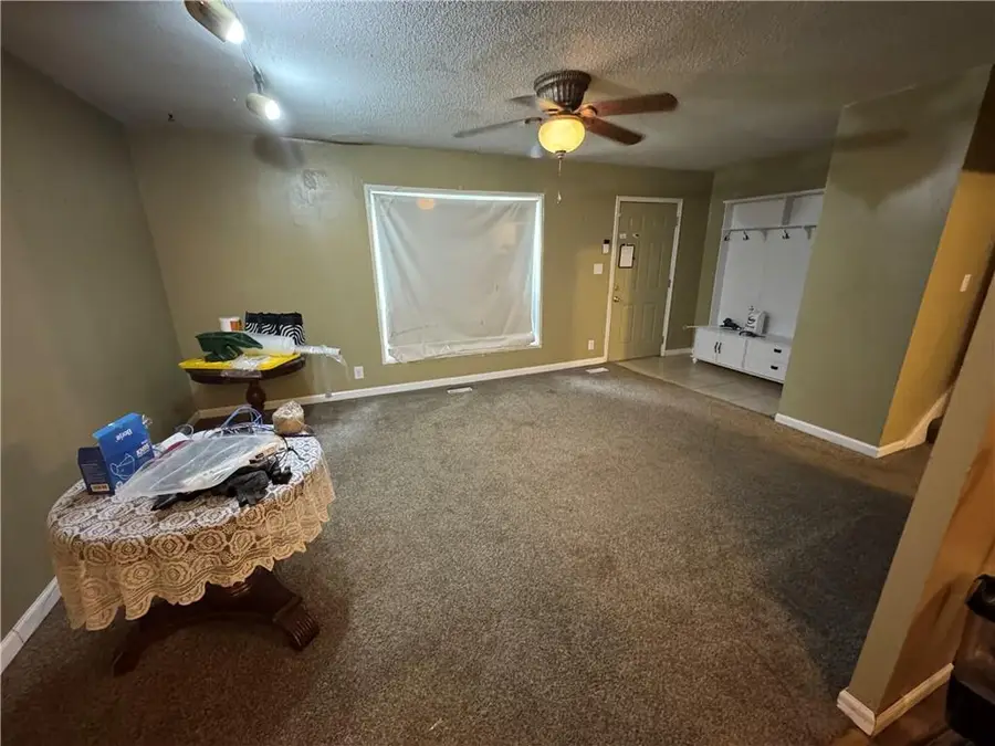 8612 E 92nd Terrace, Kansas City, MO 64138 - #3