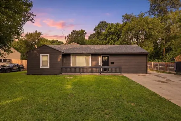 10518 Palmer Avenue, Kansas City, MO 64134