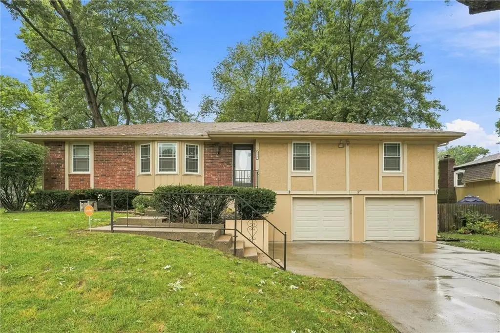 2516 N 83rd Lane, Kansas City, KS 66109 - #1