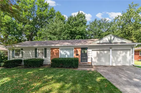 10330 Dearborn Drive, Overland Park, KS 66207