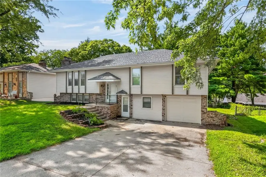 5524 NW Raintree Drive, Kansas City, MO 64152 - #2