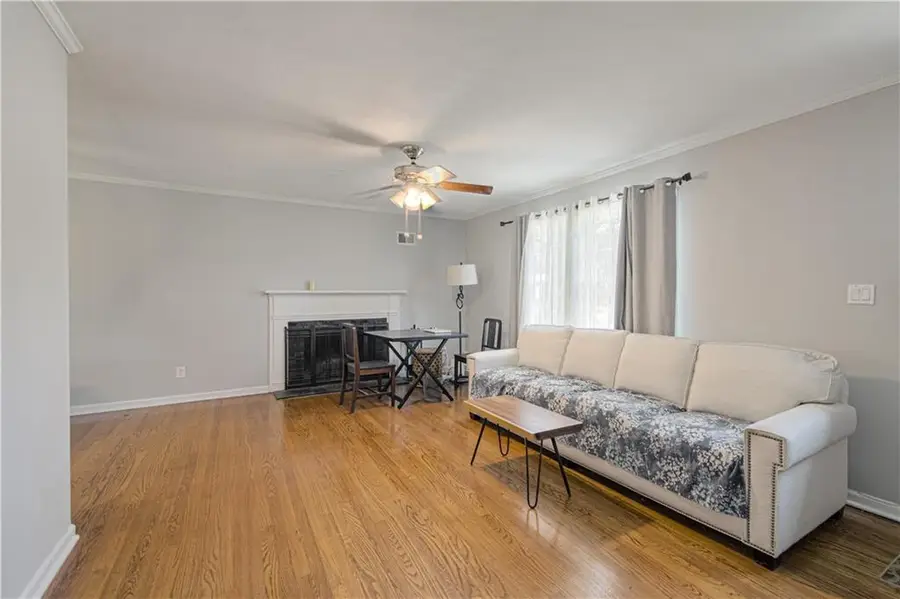 1 W 96th Terrace, Kansas City, MO 64114 - #2