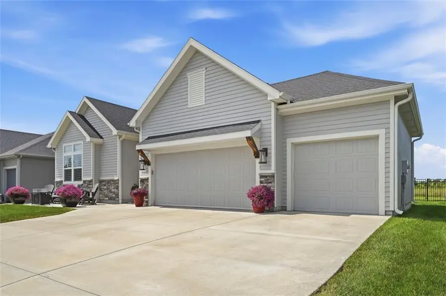 16412 Mustang Street, Gardner, KS 66030 - #3