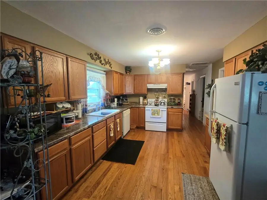 634 W Lindsey Street, Buffalo, MO 65622 - #2