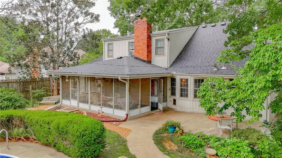 712 NW 10 Street, Blue Springs, MO 64015 - #3