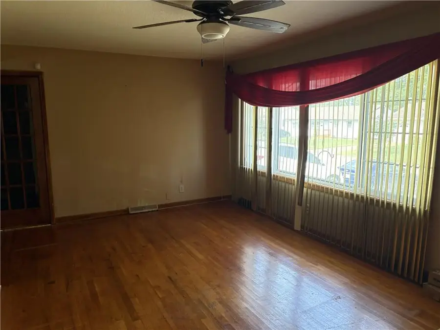 7344 College Avenue, Kansas City, MO 64132 - #2
