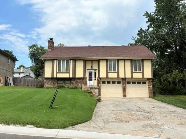 1524 W Cedar Street, Olathe, KS 66061 - #1