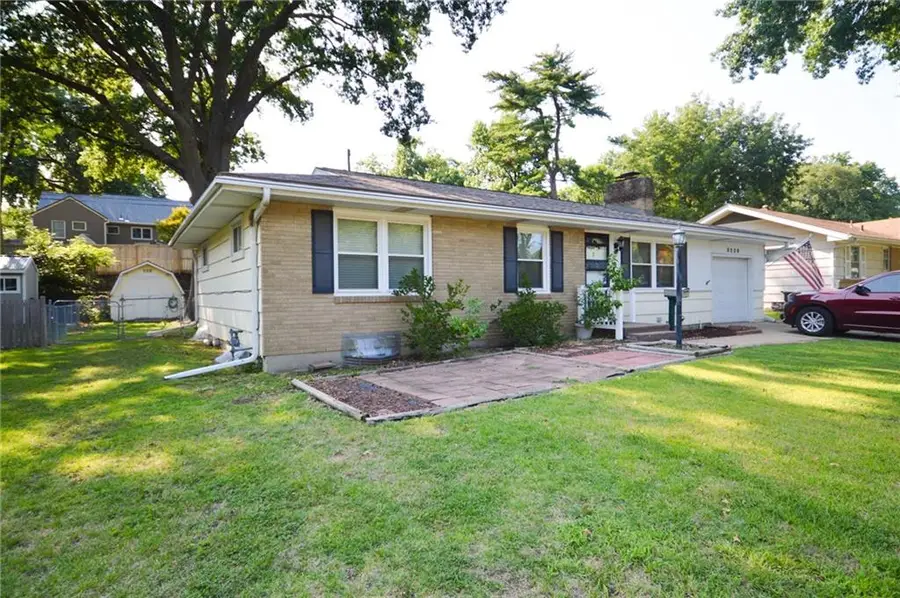 5238 N Wayne Avenue, Kansas City, MO 64118 - #2