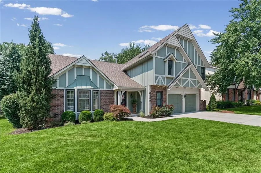 10436 Flint Street, Overland Park, KS 66214 - #2