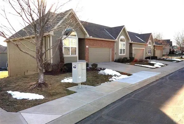15621 W 61st Street, Shawnee, KS 66217