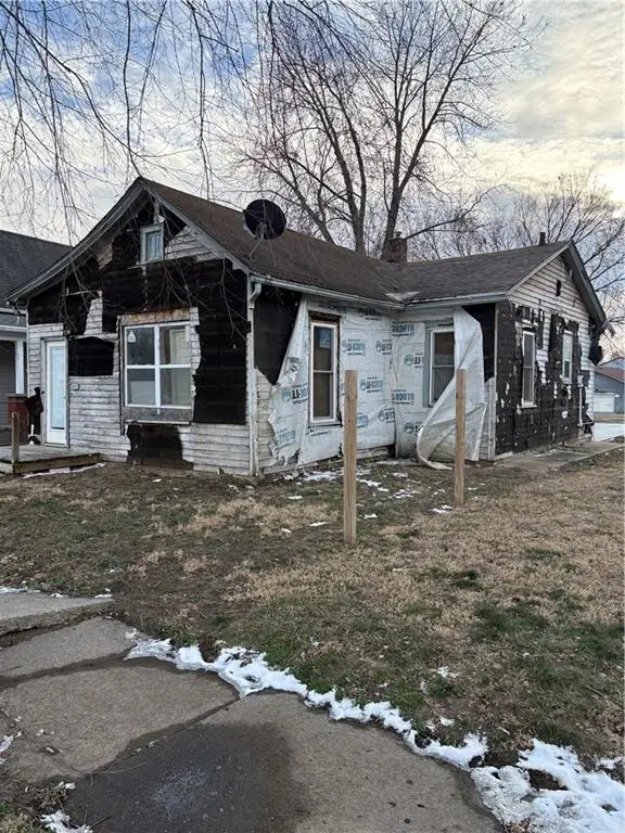 3010 S 19th Street, St Joseph, MO 64503