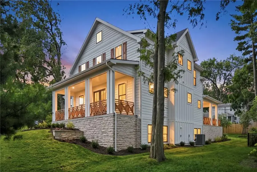 2907 W 72nd Terrace, Prairie Village, KS 66208 - #3