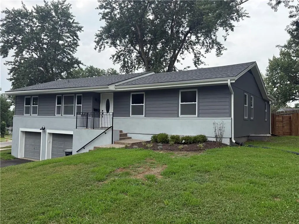 3237 NE 47th Terrace, Kansas City, MO 64117 - #1