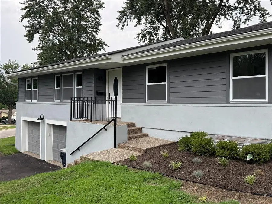 3237 NE 47th Terrace, Kansas City, MO 64117 - #2