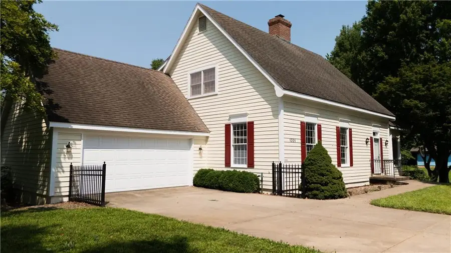 1201 9th Street, Baldwin City, KS 66006 - #2
