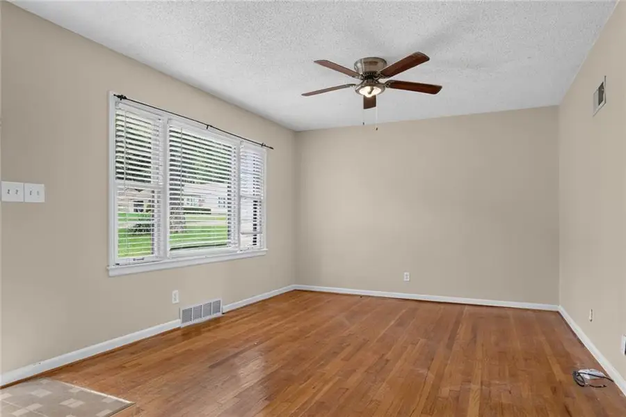 6201 Cedar Street, Mission, KS 66205 - #3