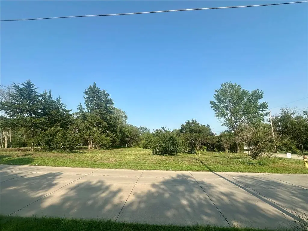 S Hester And E. South Ave Street, Maryville, MO 64468 - #1