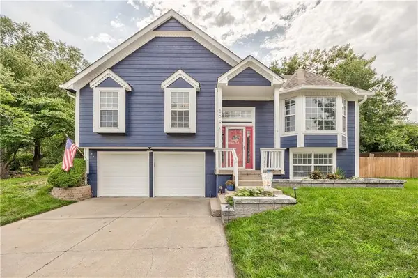 809 N Persimmon Drive, Olathe, KS 66061