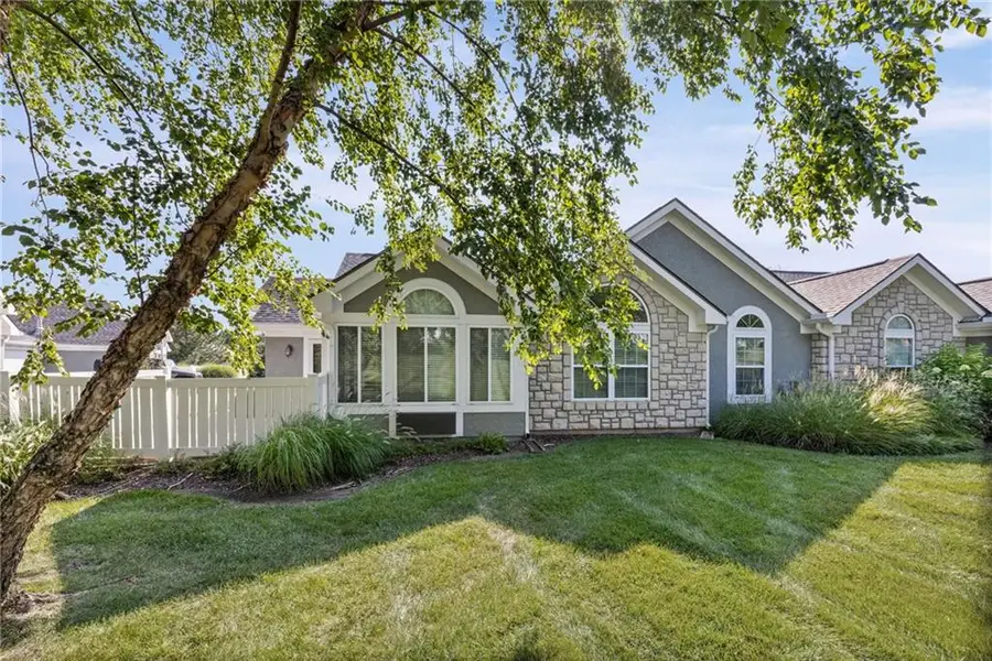 7135 Meadowsweet Lane, Shawnee, KS 66227 - #2