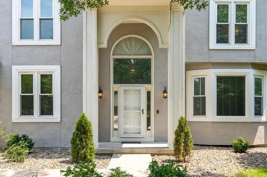 605 Edgewood Drive, Lees Summit, MO 64081 - #3