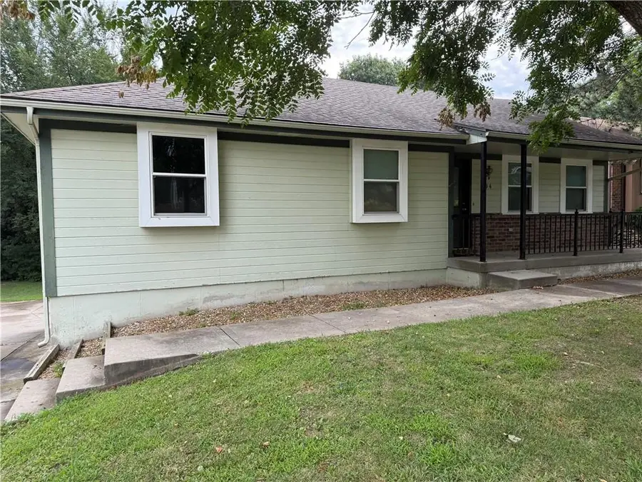 704 Hillcrest Street, Pleasant Hill, MO 64080 - #3