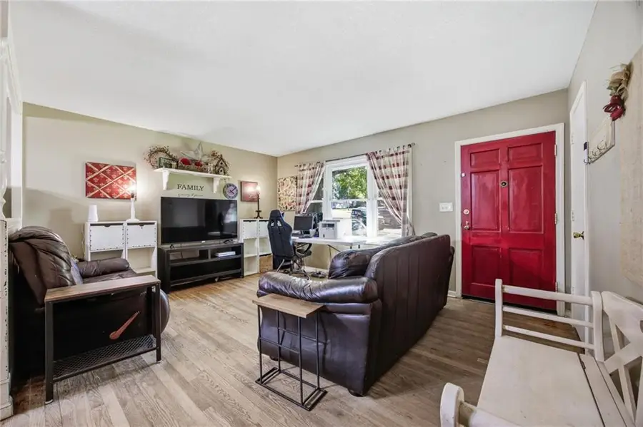 3903 N Osage Street, Independence, MO 64050 - #2