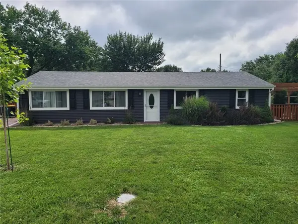 8105 N Summit Street, Kansas City, MO 64118
