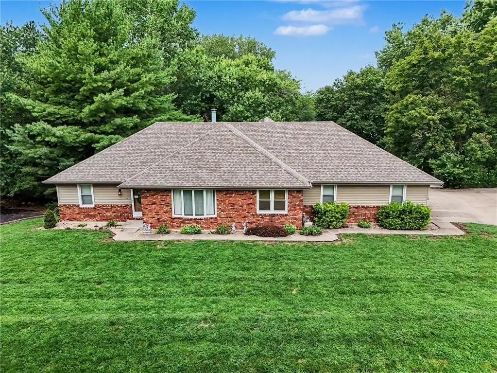 5408 Osage Drive, Saint Joseph, MO 64503 - #1