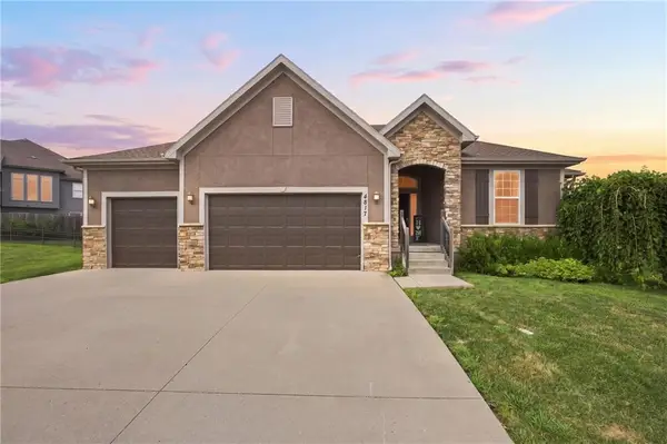 4817 SW Marguerite Street, Blue Springs, MO 64015
