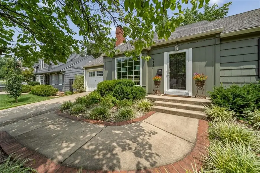 5337 Clark Drive, Roeland Park, KS 66205 - #3
