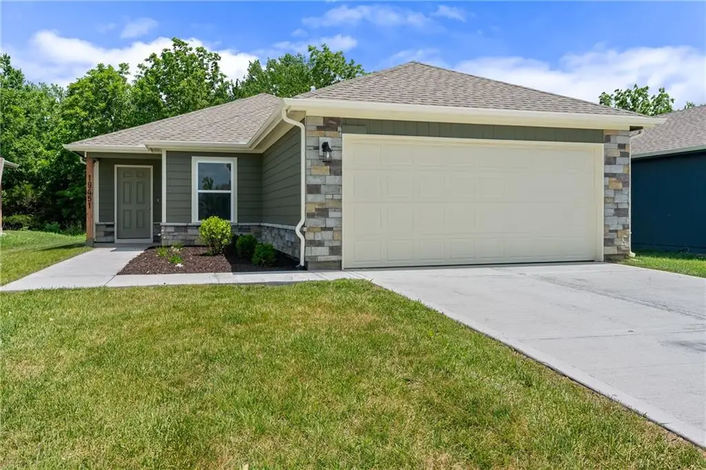 20279 W 195th Street, Spring Hill, KS 66083 - #1