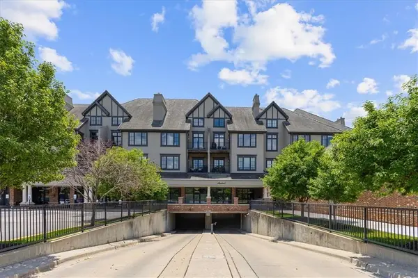 10511 Mission Road #203A, Leawood, KS 66206