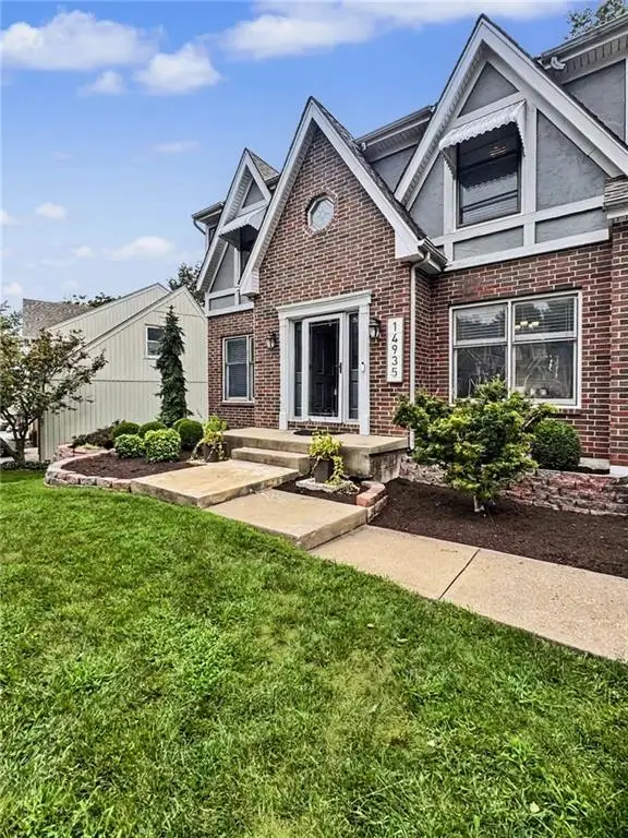 14935 W 76th Street, Lenexa, KS 66216 - #2