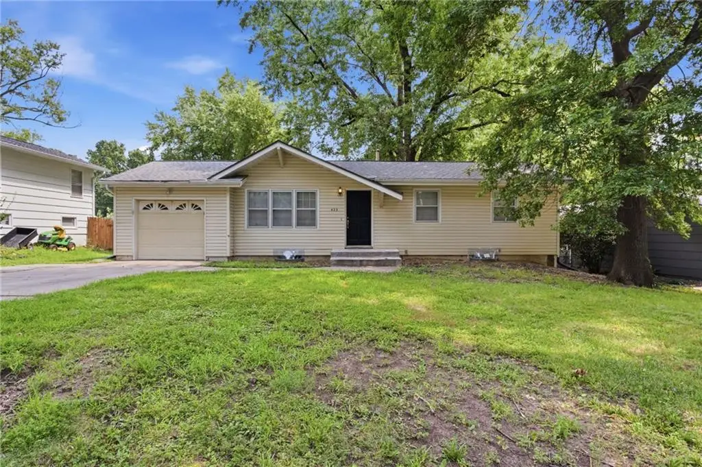 423 Monterey Avenue, Liberty, MO 64068 - #1
