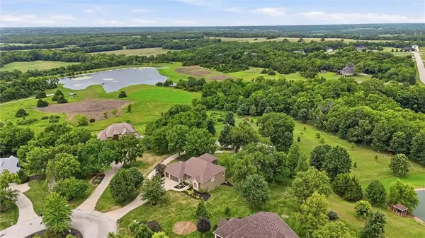 18876 W 252nd Street, Paola, KS 66071