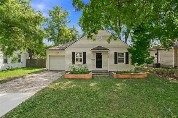 7533 Marty Street, Overland Park, KS 66204