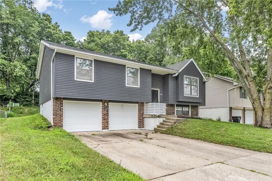 1405 N Millburn Avenue, Independence, MO 64056 - #2