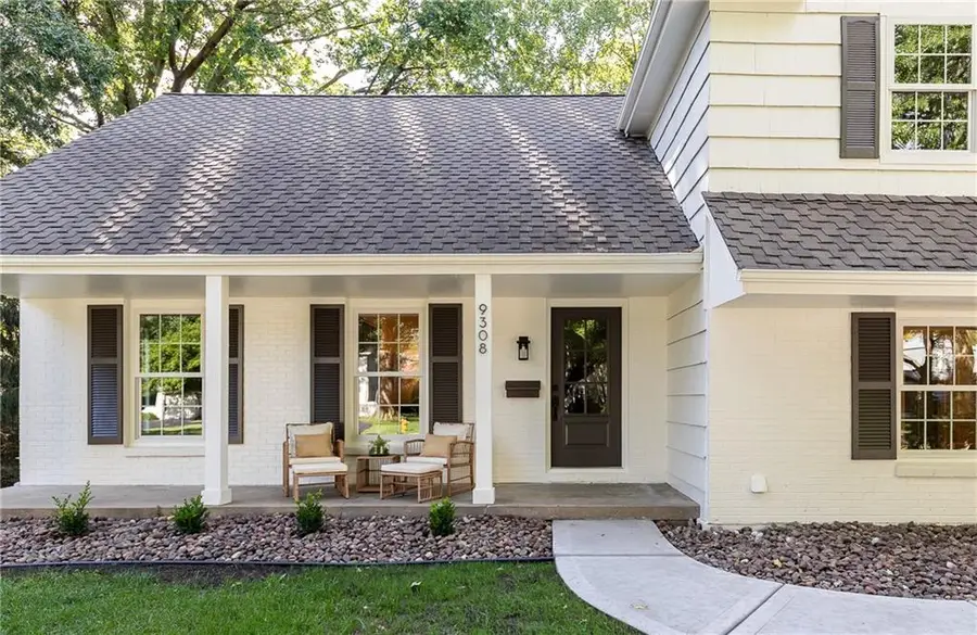 9308 Alhambra Street, Prairie Village, KS 66207 - #3