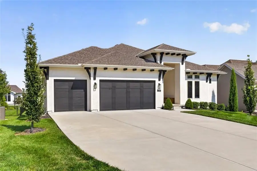 17401 Oakshire Street, Overland Park, KS 66221 - #2