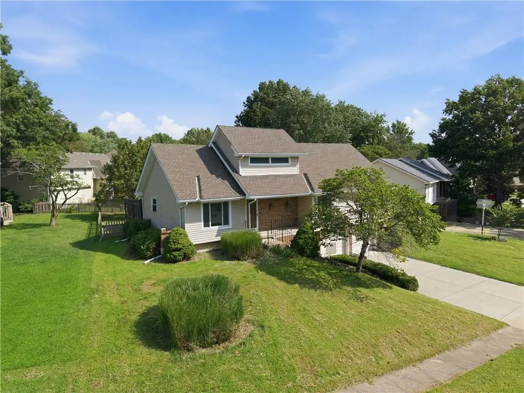 1128 NE Columbus Street, Lees Summit, MO 64086 - #1