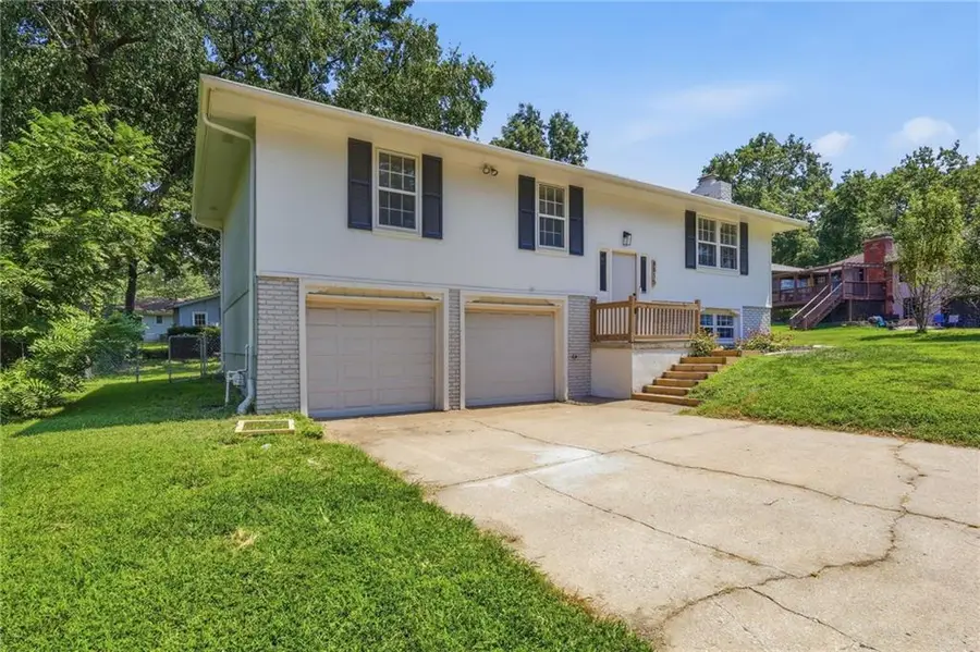 8815 N Grand Avenue, Kansas City, MO 64155 - #3